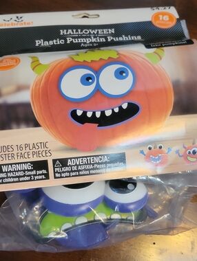 Halloween Plastic Pumpkin Push-ins Face Pieces - Orange Monster Design
